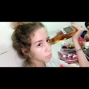 Meet your Posher, Melanie